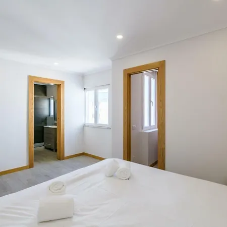 Blue Horizon Rocha * 波尔蒂芒