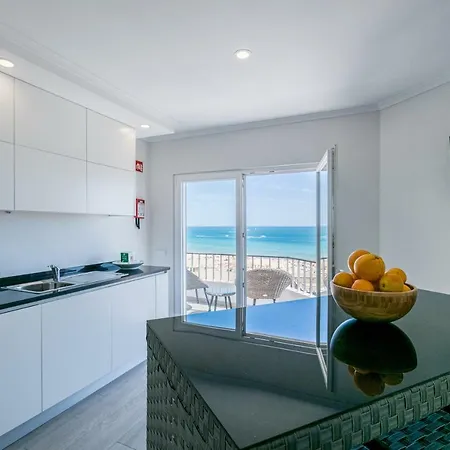 Blue Horizon Rocha *