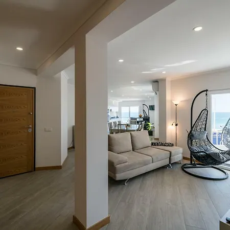 Blue Horizon Rocha アパート